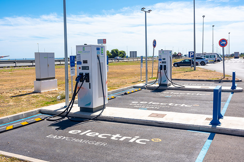 Best Practices for Using Electric Vehicles on Long Trips